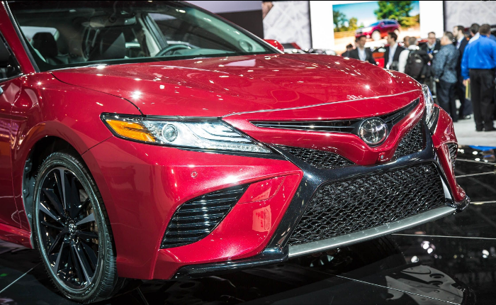 Toyota lancon modelin fantastik Camry