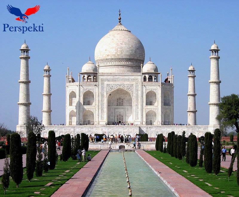 Taj Mahal si pjesë e Artit Islam.