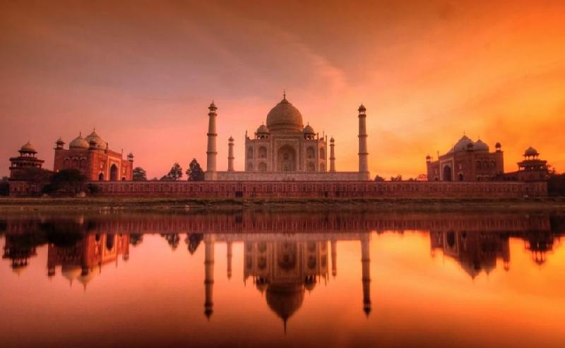 Taj Mahal, Indi