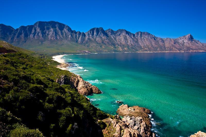 Gordon's Bay, Afrika e Jugut.