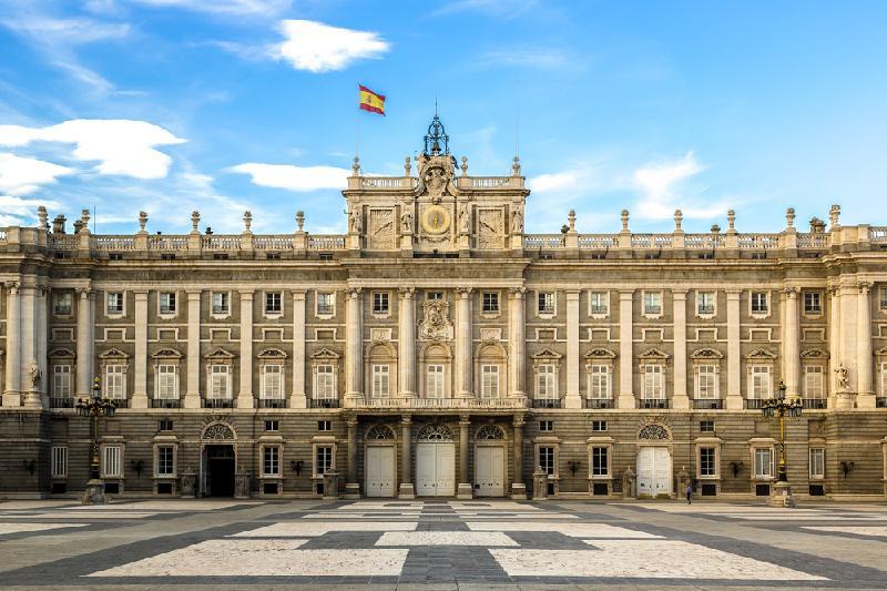 Pallati mbretëror në Madrid, Spanjë