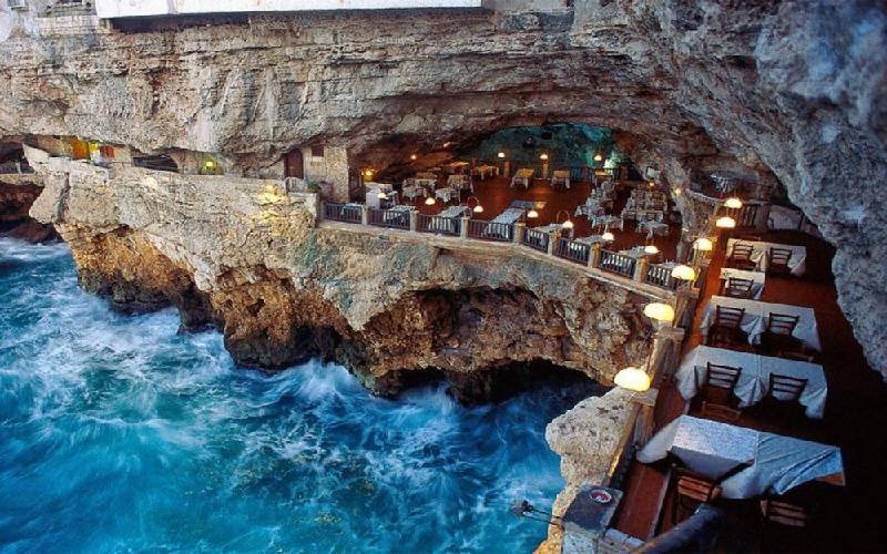 Grotta Palazzese n Bari, Itali