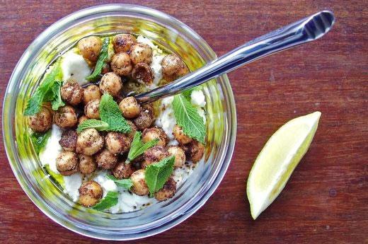 Kos i fresket me vaj ulliri dhe bizele